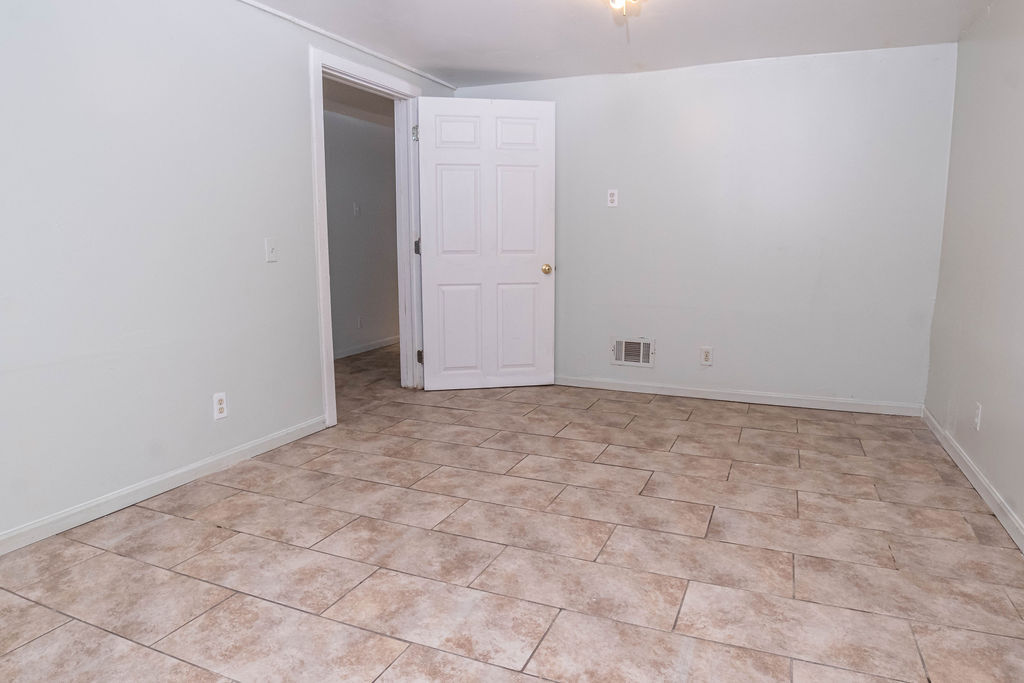 3912 West 84th Place Chicago, IL 60652 - Photo 17 of 26