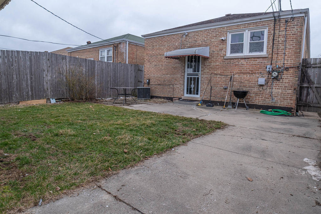 3912 West 84th Place Chicago, IL 60652 - Photo 24 of 26