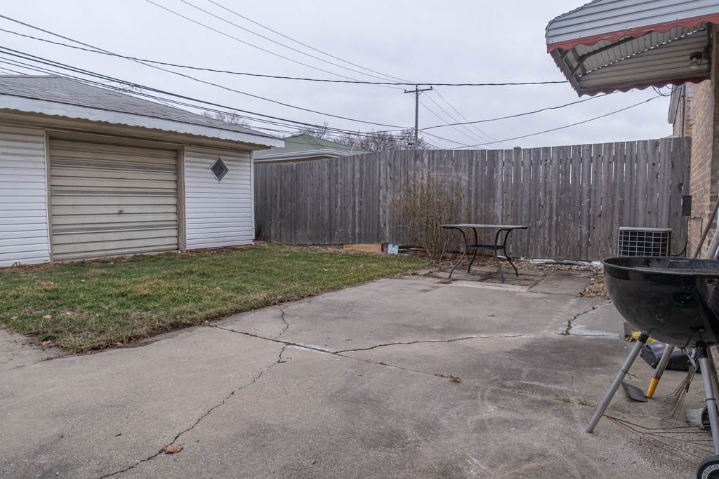 3912 West 84th Place Chicago, IL 60652 - Photo 25 of 26