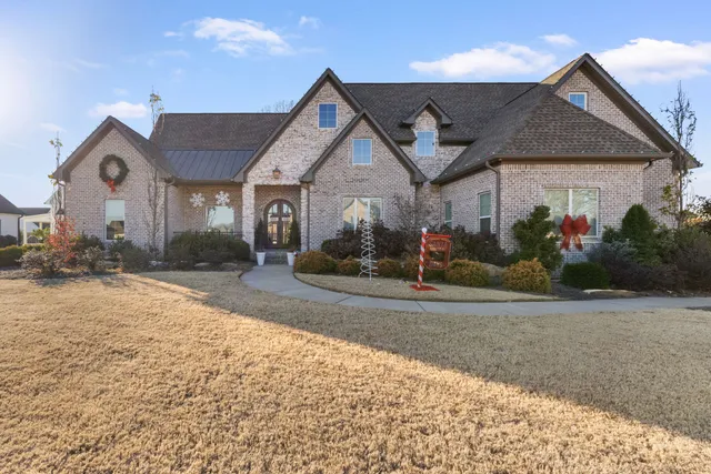 $914,900 | 204 Carron Lane, Tuscumbia, AL 35674