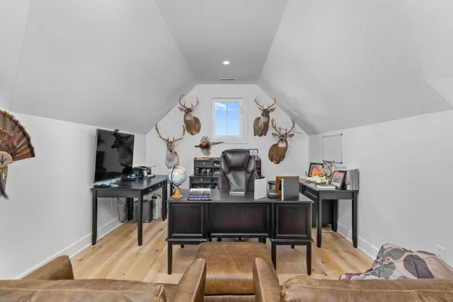 $914,900 | 204 Carron Lane, Tuscumbia, AL 35674