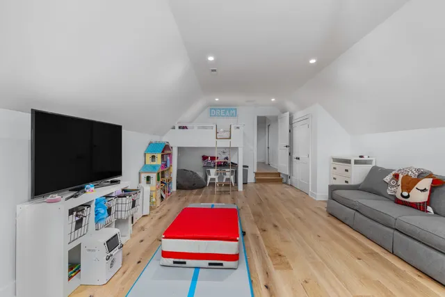 $914,900 | 204 Carron Lane, Tuscumbia, AL 35674