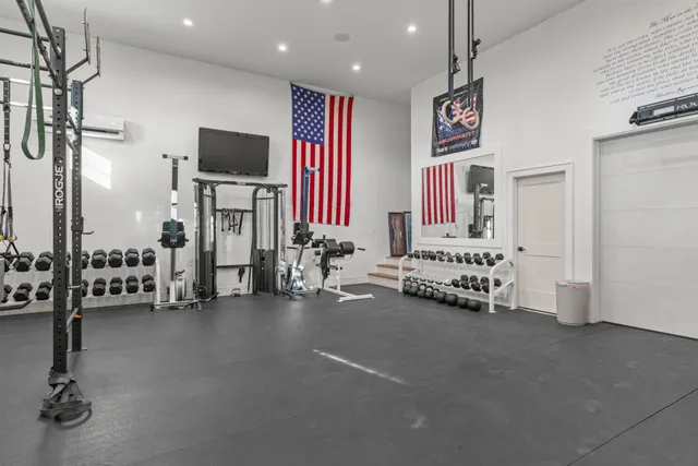 $914,900 | 204 Carron Lane, Tuscumbia, AL 35674