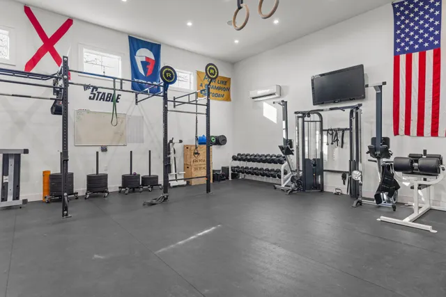 $914,900 | 204 Carron Lane, Tuscumbia, AL 35674