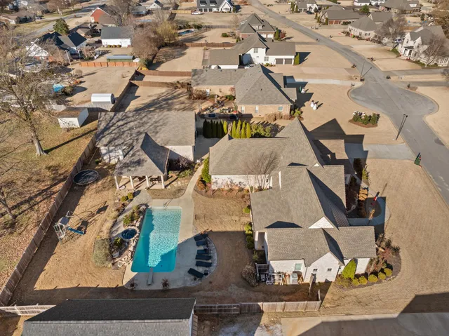 $914,900 | 204 Carron Lane, Tuscumbia, AL 35674