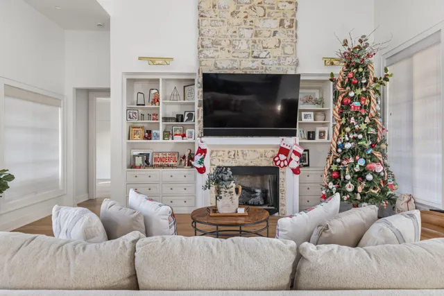 $914,900 | 204 Carron Lane, Tuscumbia, AL 35674