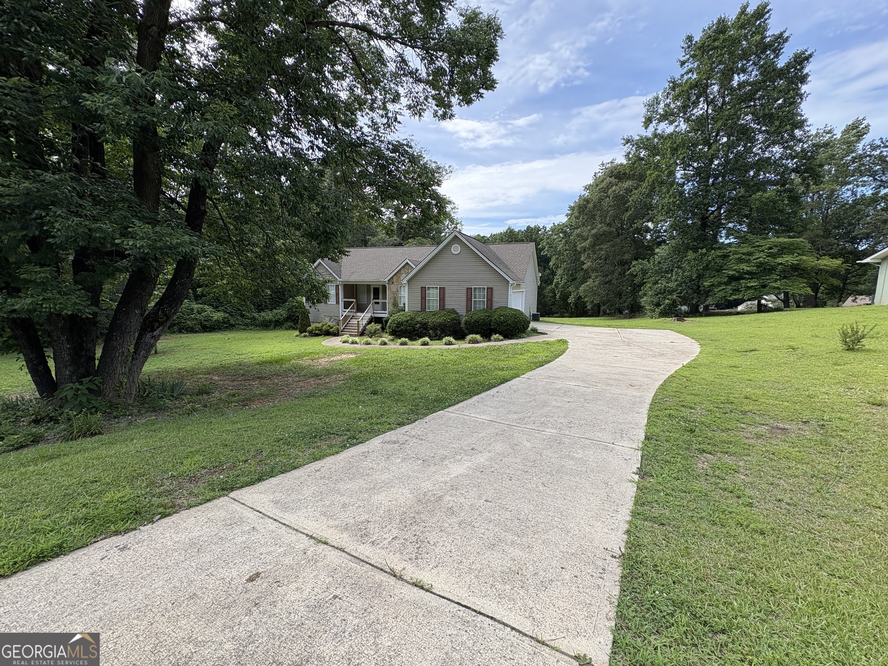 2301 Piney Grove Road Loganville, GA 30052 - Photo 2 of 22