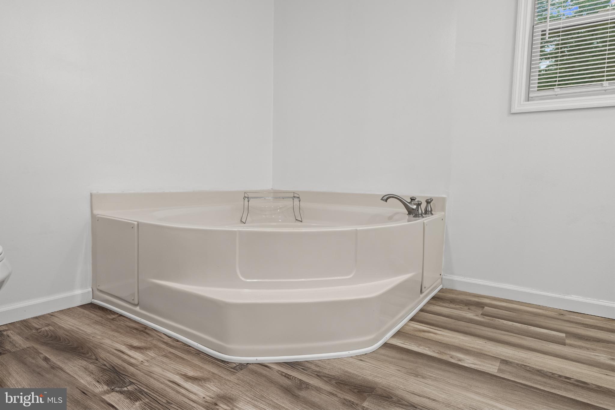 239 Shaws Mill Road Cedarville, NJ 08311 - Photo 22 of 39 Corner soaking tub En-Suite in Primary Bedroom
