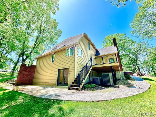 $579,900 | 4101 Stoneledge Drive, Godfrey, IL 62035