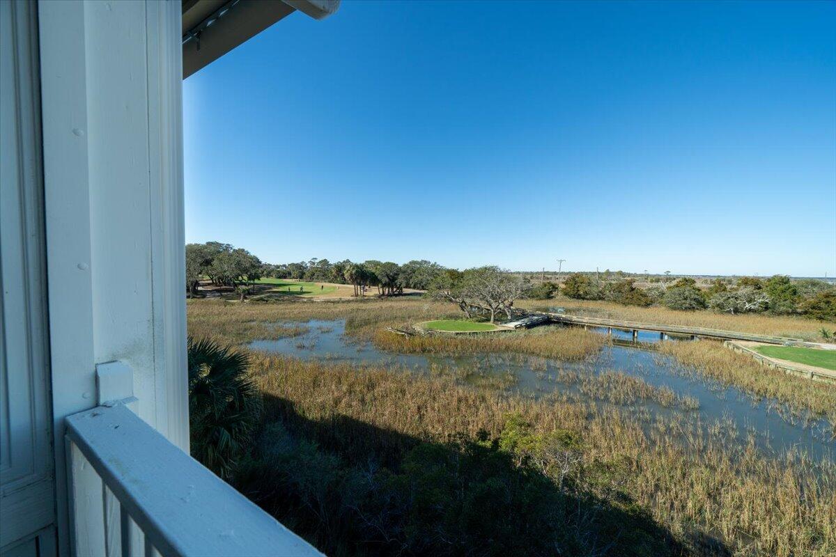 17 Linkside Court Isle of Palms, SC 29451 - Photo 14 of 38 16-17LinksideCt_016