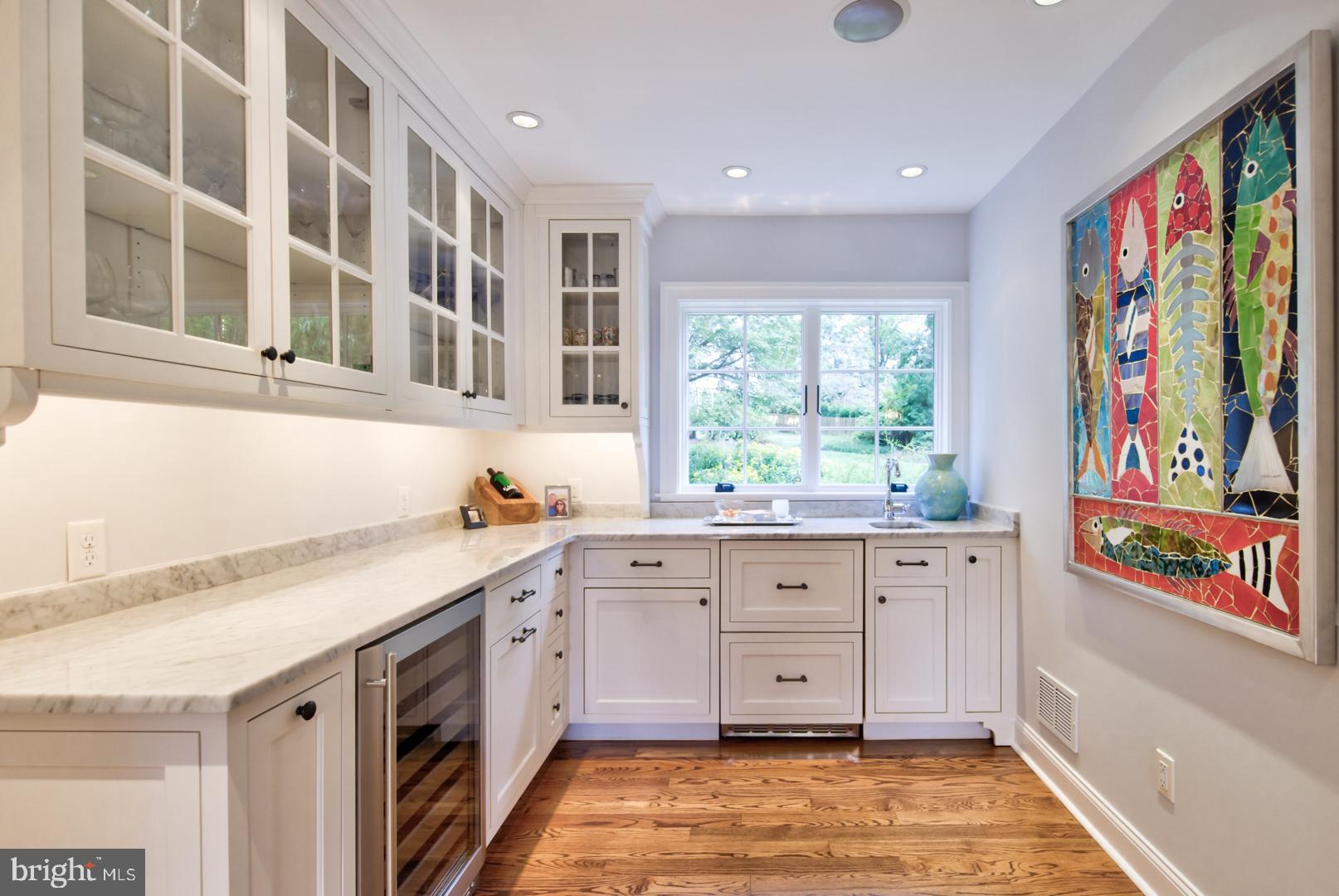 228 South Fairfield Road Devon, PA 19333 - Photo 17 of 61 Butler's Pantry/Bar Area