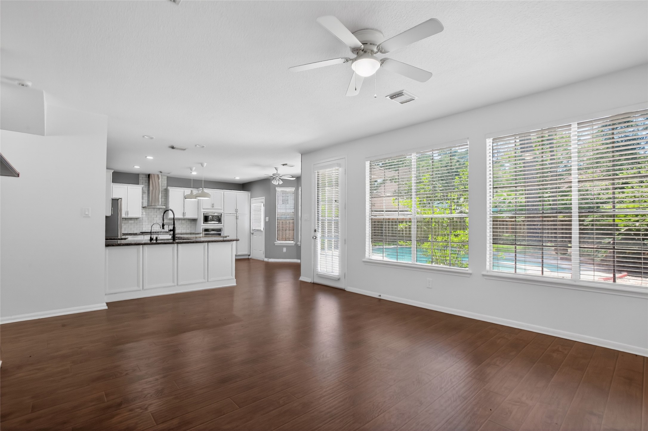 19 Heather Wisp Place Spring, TX 77381 - Photo 15 of 49