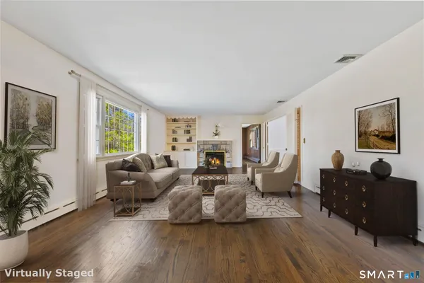 $2,500,000 | 26 Holly Lane, Darien, CT 06820