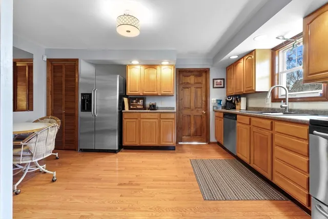 $799,000 | 7 Lothrop Street, Beverly, MA 01915