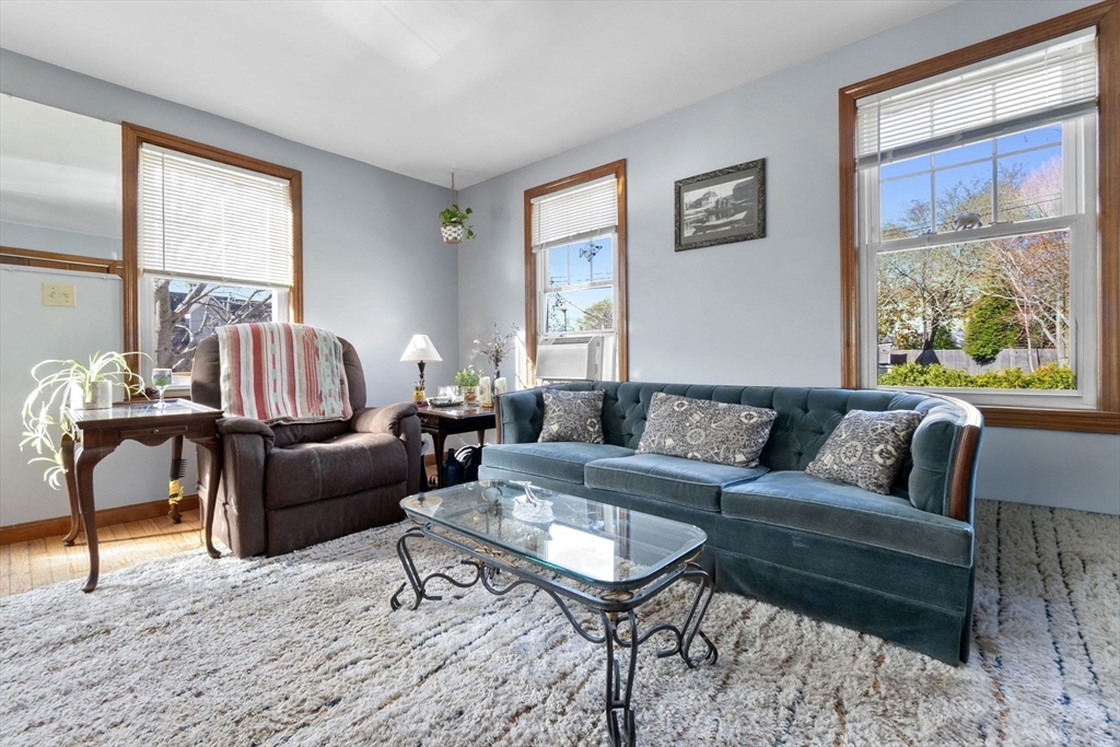 7 Lothrop Street Beverly, MA 01915 - Photo 8 of 41