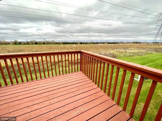 $1,995 | 2027 Brittany Court, Shakopee, MN 55379