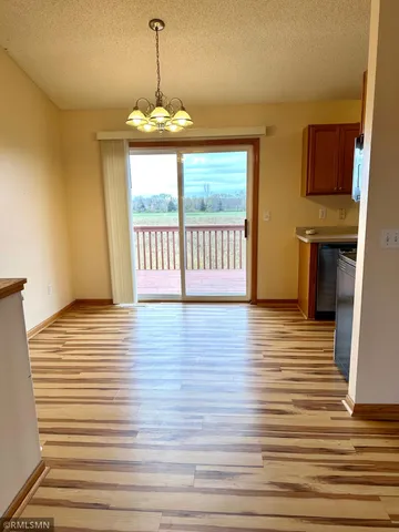 $1,995 | 2027 Brittany Court, Shakopee, MN 55379