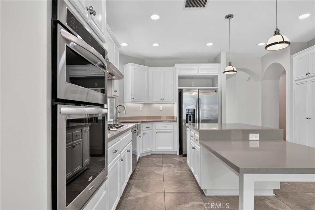 11339 Modena Lane Porter Ranch, CA 91326 - Photo 19 of 62 Gallery Image 19