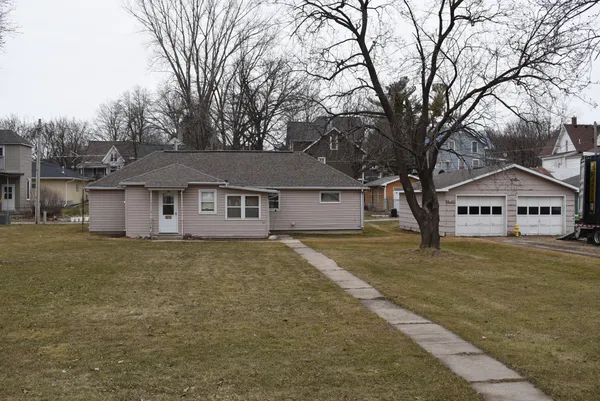 $129,900 | 105 North Street Northeast, Preston, MN 55965