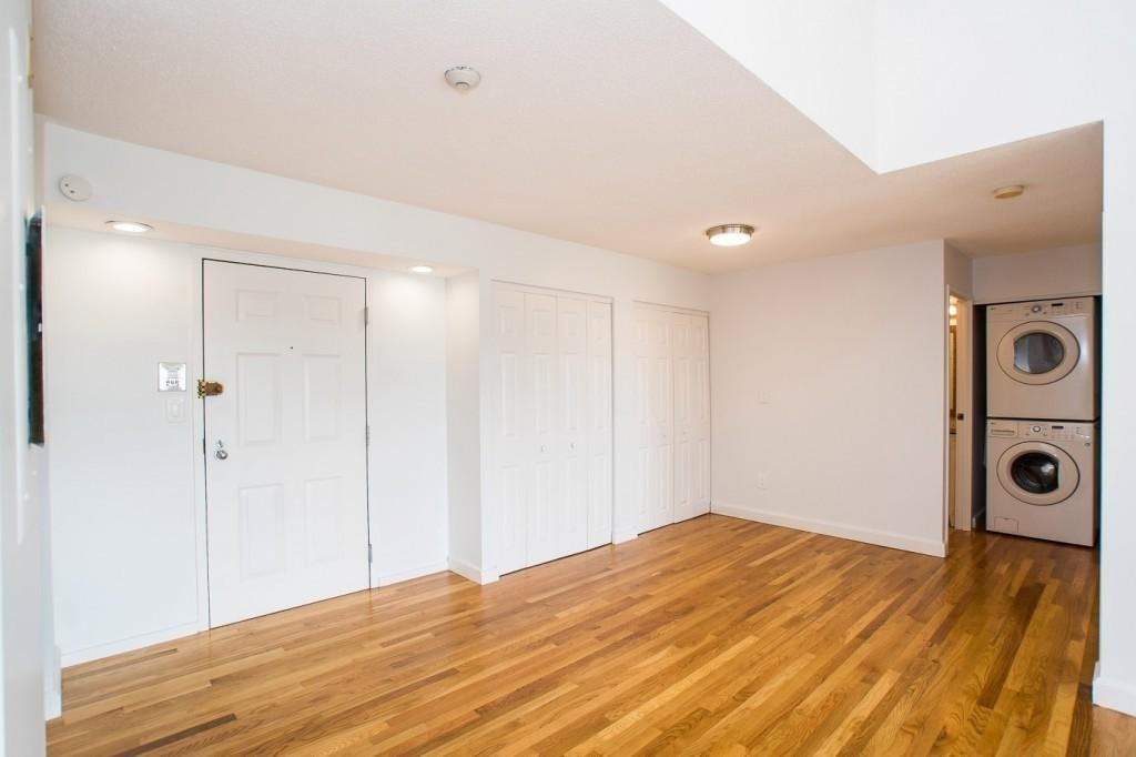 160 Commandants Way, Unit 402 Chelsea, MA 02150 - Photo 12 of 26 Gallery Image 12