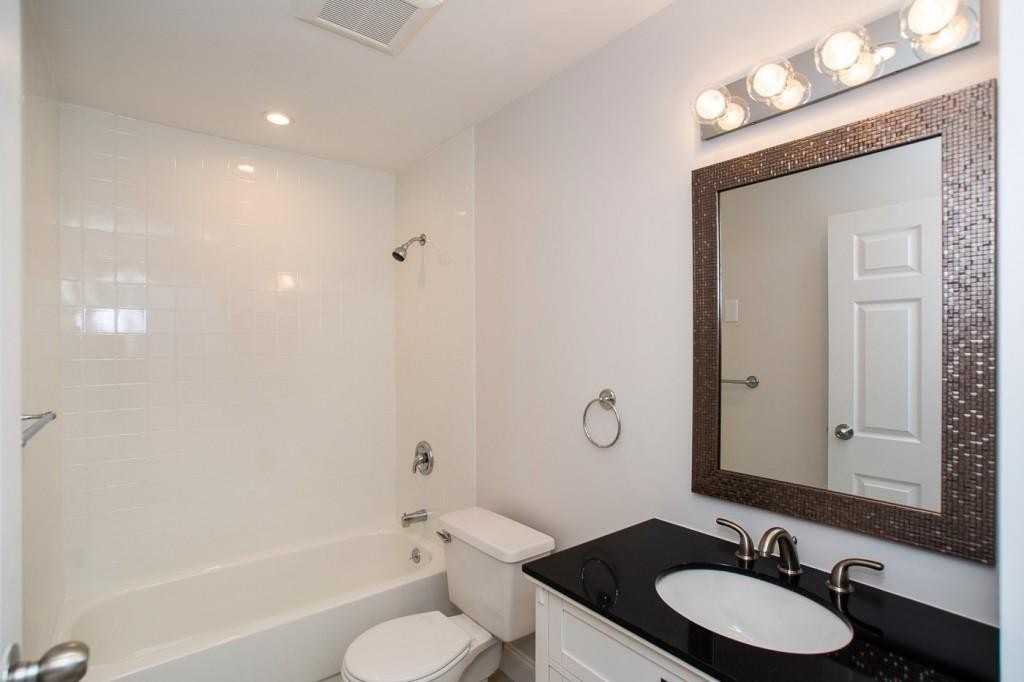 160 Commandants Way, Unit 402 Chelsea, MA 02150 - Photo 24 of 26 Gallery Image 24