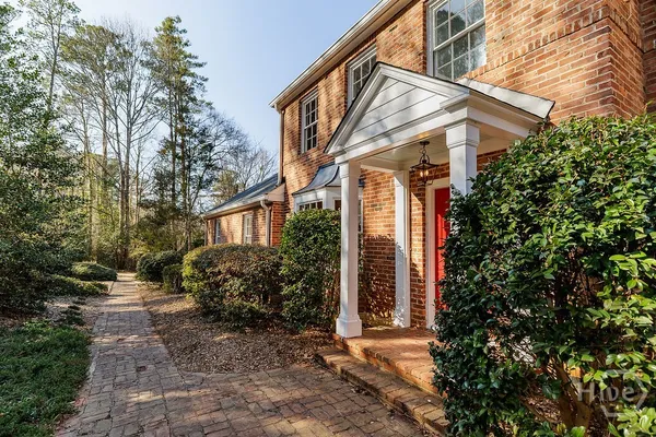 $1,050,000 | 480 West Lake Drive, Athens, GA 30606