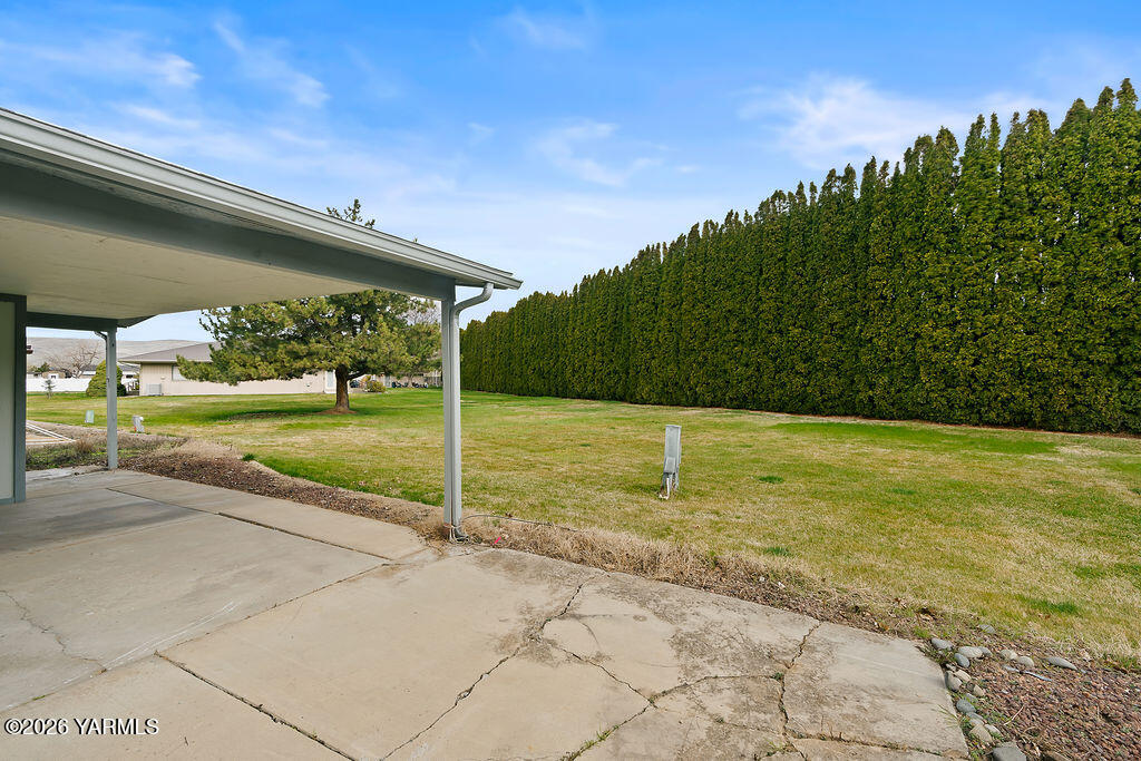 3701 Gun Club Road, Unit 45 Yakima, WA 98901 - Photo 20 of 20 a view of a garden