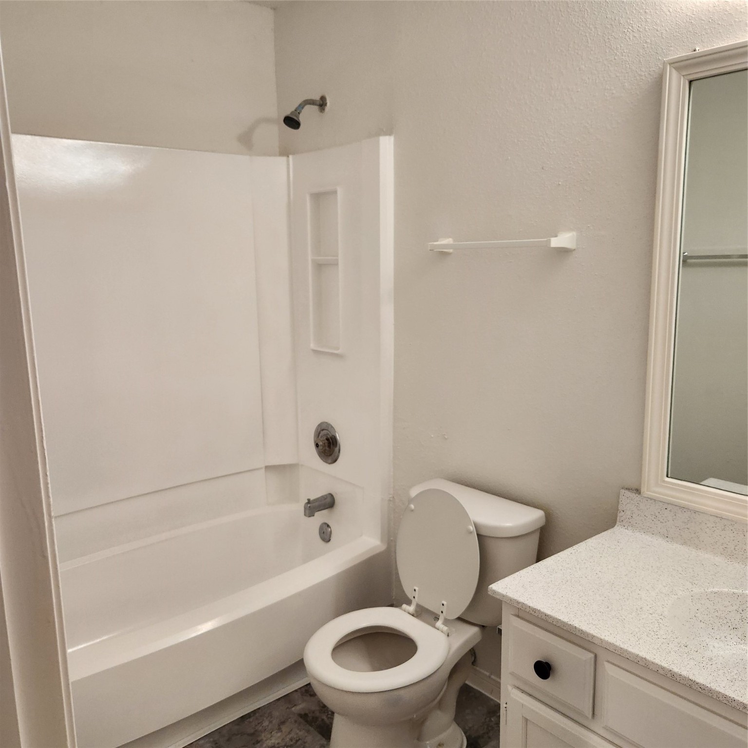 10013 Spring Pl Drive Houston, TX 77070 - Photo 12 of 19