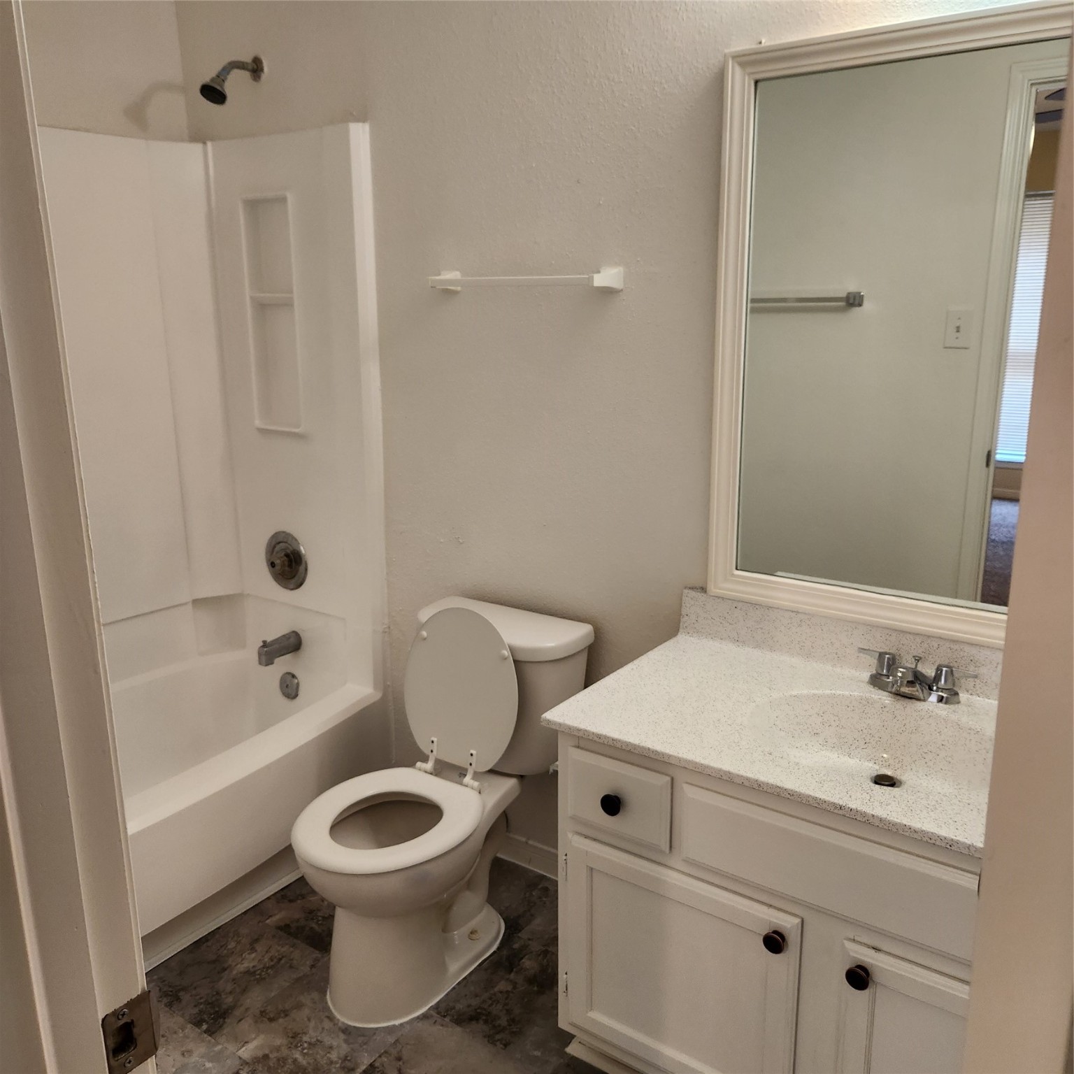 10013 Spring Pl Drive Houston, TX 77070 - Photo 14 of 19