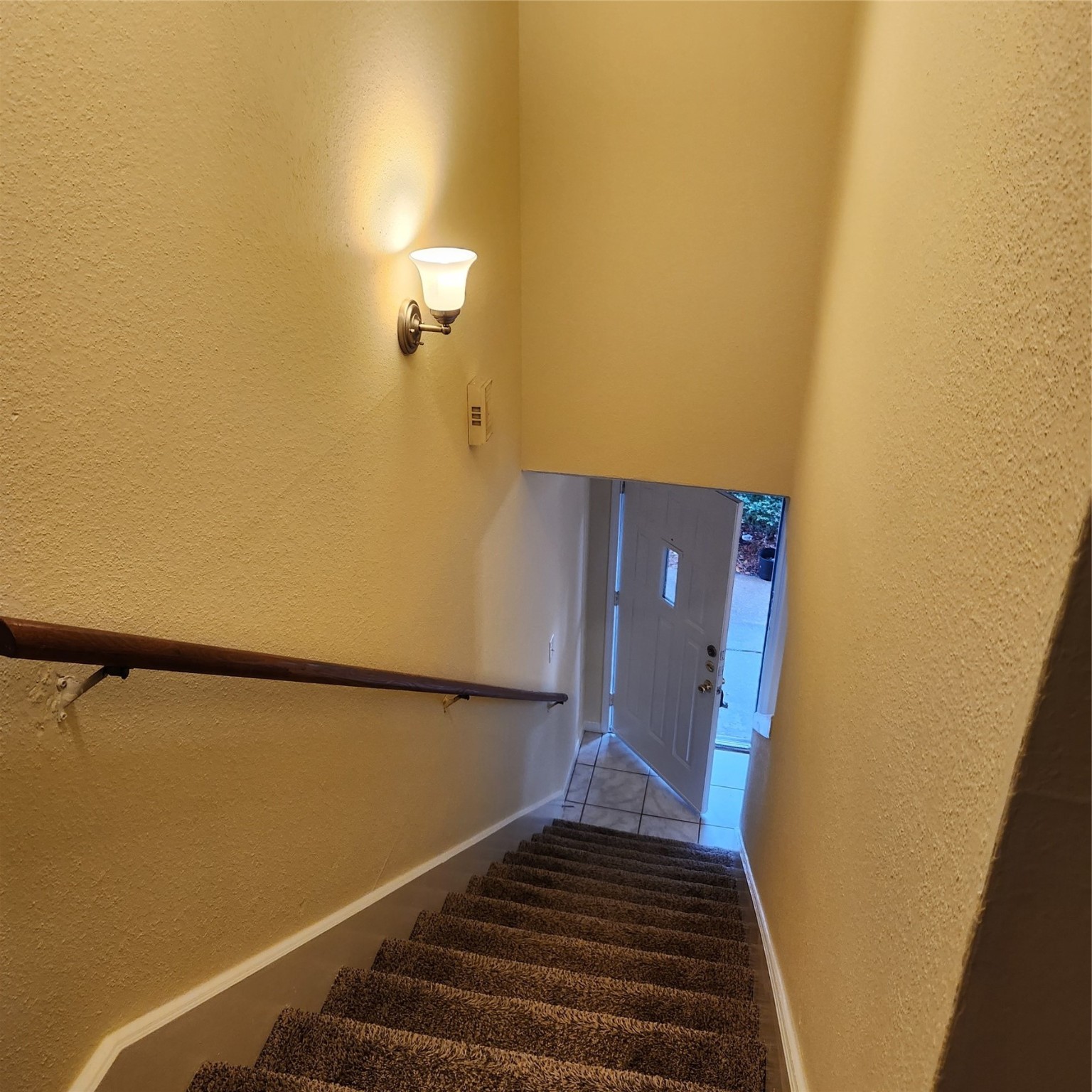 10013 Spring Pl Drive Houston, TX 77070 - Photo 17 of 19