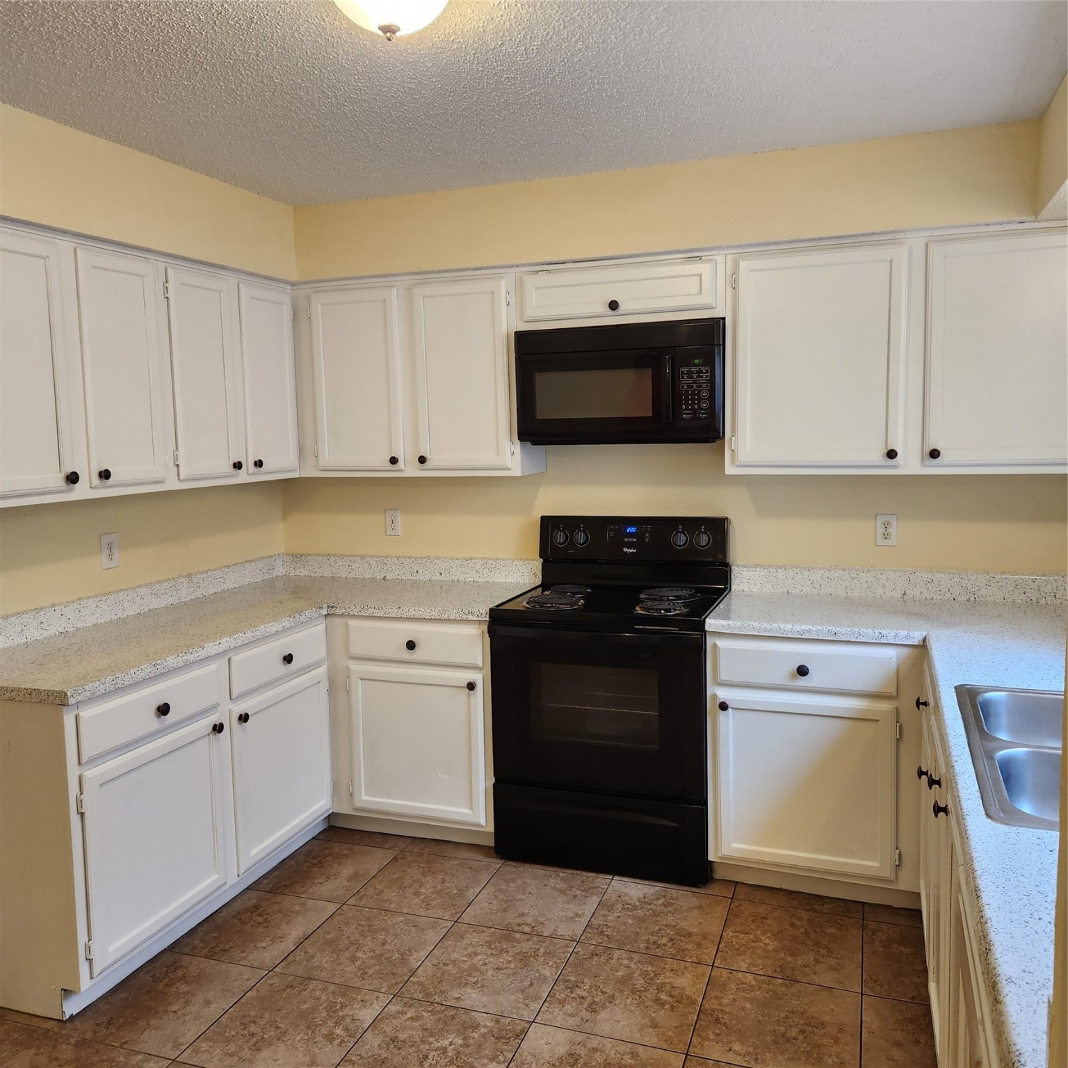 10013 Spring Pl Drive Houston, TX 77070 - Photo 2 of 19