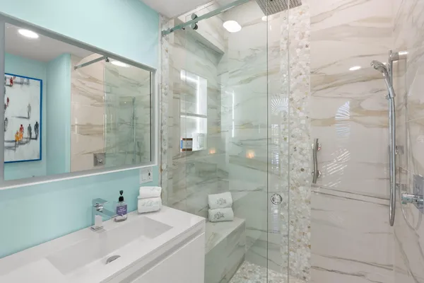 $5,990,000 | 152 Indies Drive South, Duck Key, FL 33050
