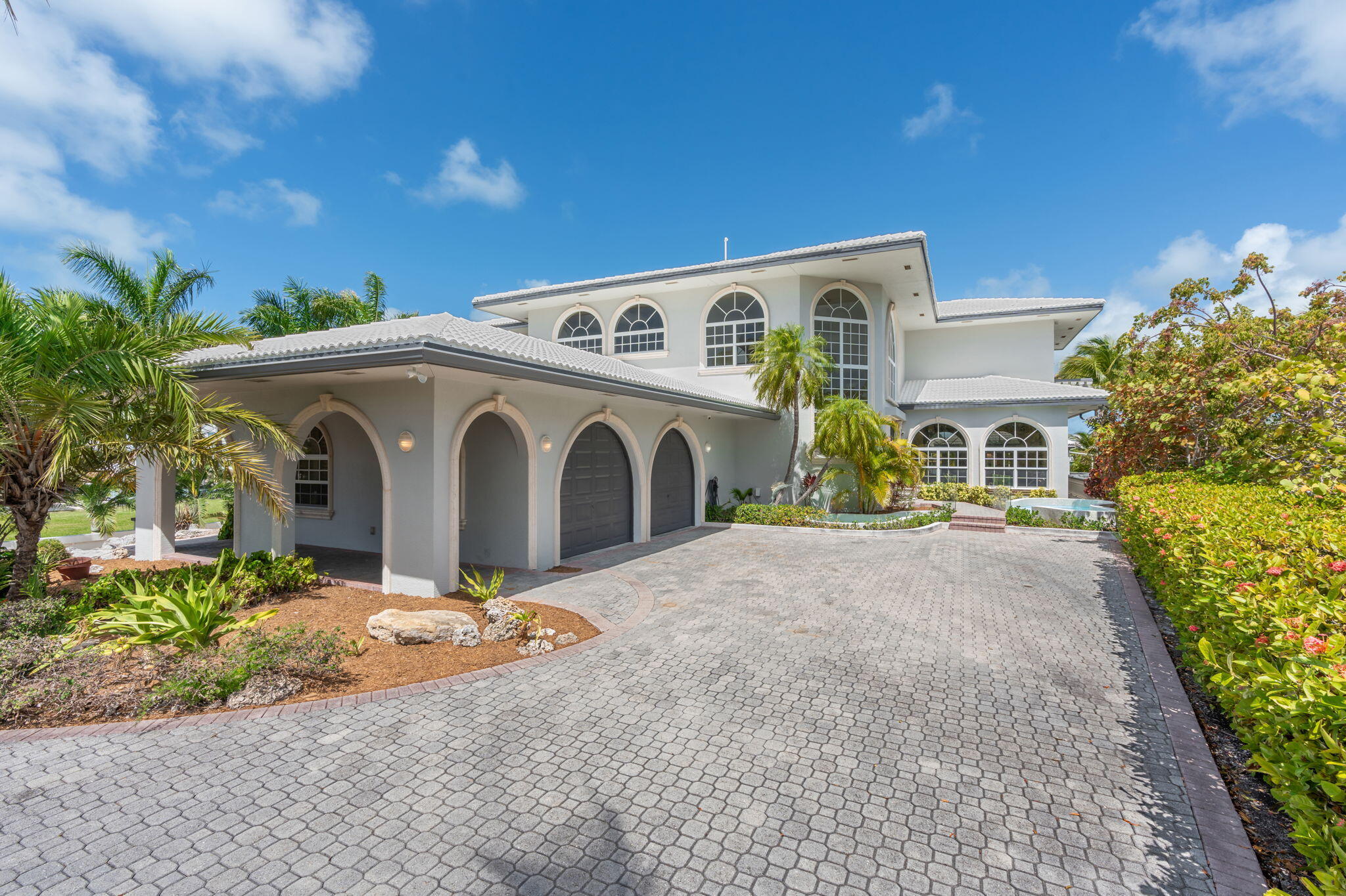 152 Indies Drive South Duck Key, FL 33050 - Photo 7 of 91 2-web-or-mls-031026 152 Indies Dr N, Duc