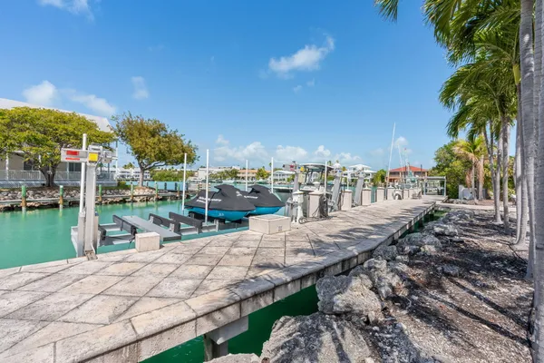 $5,990,000 | 152 Indies Drive North, Marathon, FL 33050