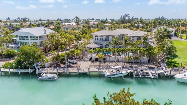 $5,990,000 | 152 Indies Drive South, Duck Key, FL 33050