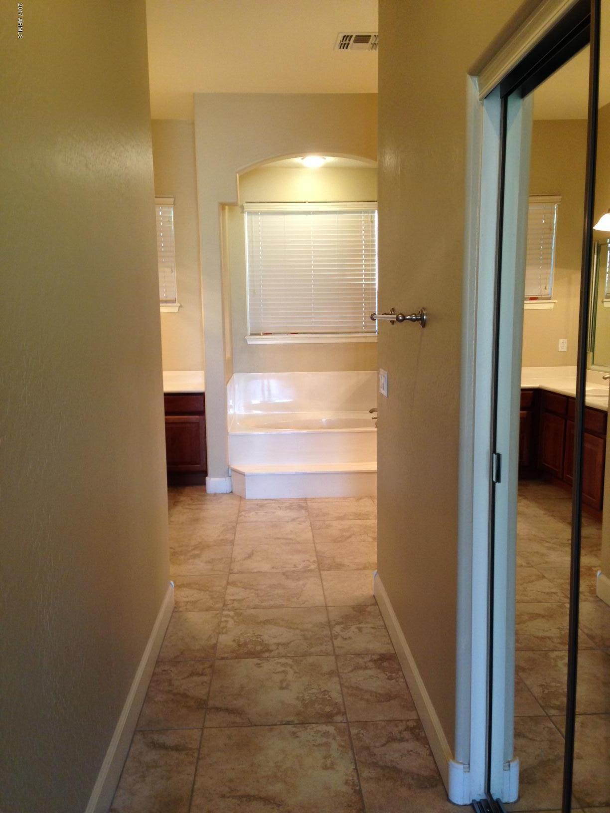 4622 West Summerside Road Laveen, AZ 85339 - Photo 21 of 35 Master Bath Hallway