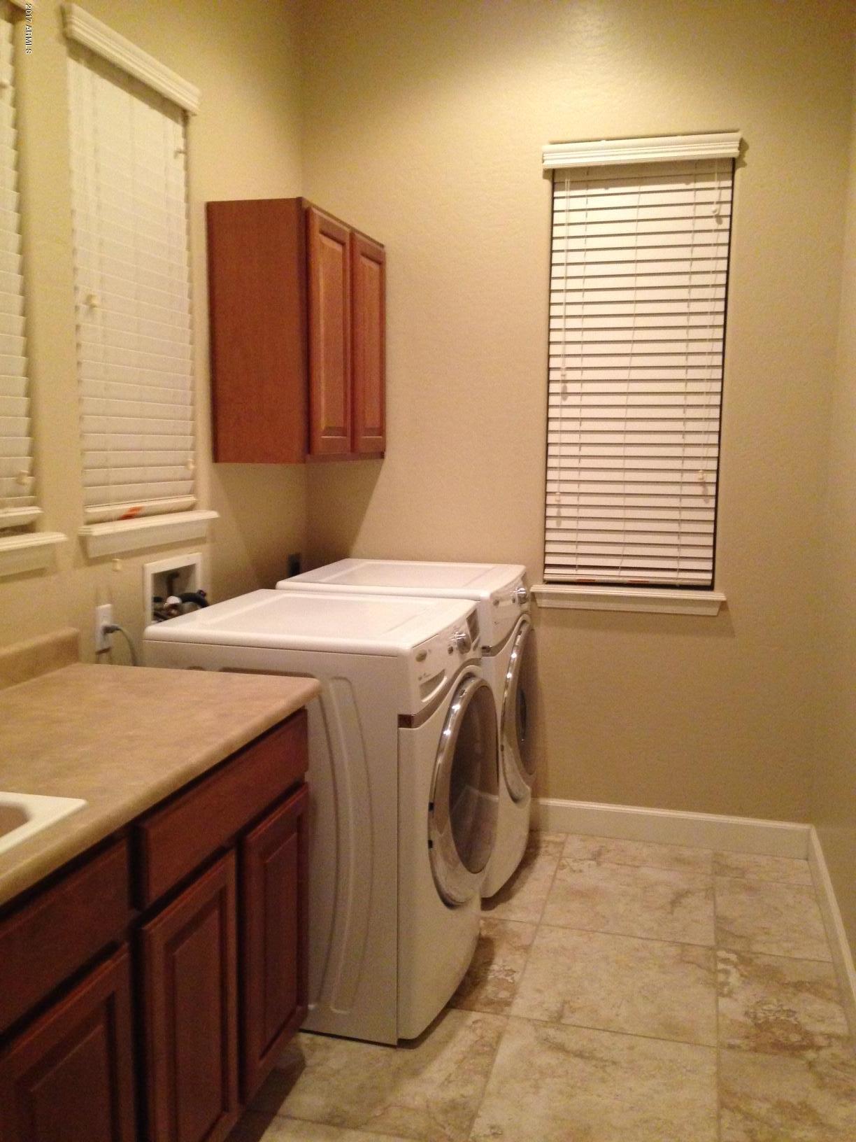 4622 West Summerside Road Laveen, AZ 85339 - Photo 33 of 35 Laundry Room