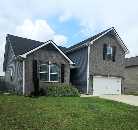 $2,400 | 924 Burley Barn Road, Clarksville, TN 37042
