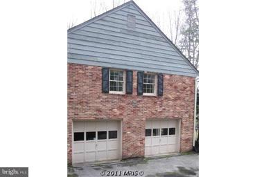 1011 Rolandvue Road Towson, MD 21204 - Photo 14 of 15 2 car garage