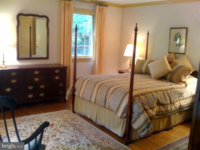 Bedroom (Master)