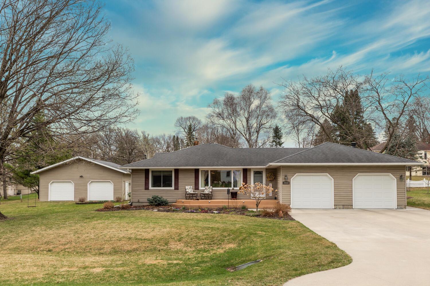 2532 Oak Hills Drive Southwest Rochester, MN 55902 - Photo 1 of 1