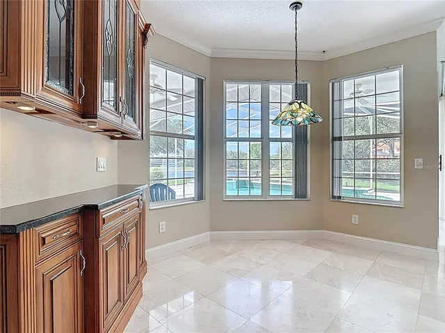 a view of an entryway with a livingroom