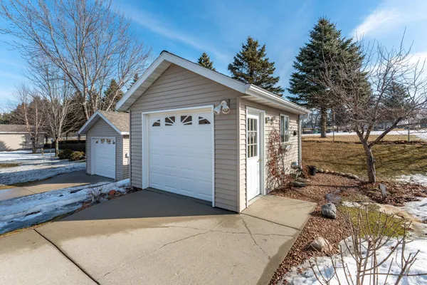 $365,000 | 1952 Oakwood View, Fergus Falls, MN 56537
