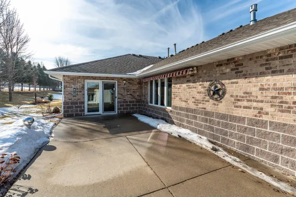 $365,000 | 1952 Oakwood View, Fergus Falls, MN 56537