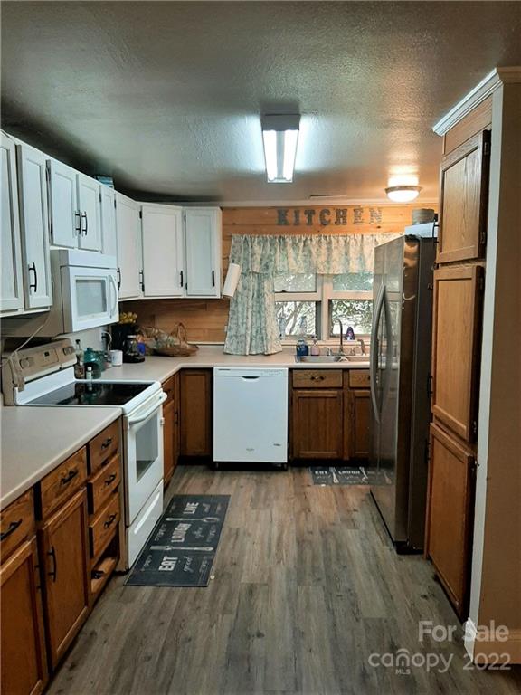 4155 Beach Road Hudson, NC 28638 - Photo 7 of 32 Gallery Image 7