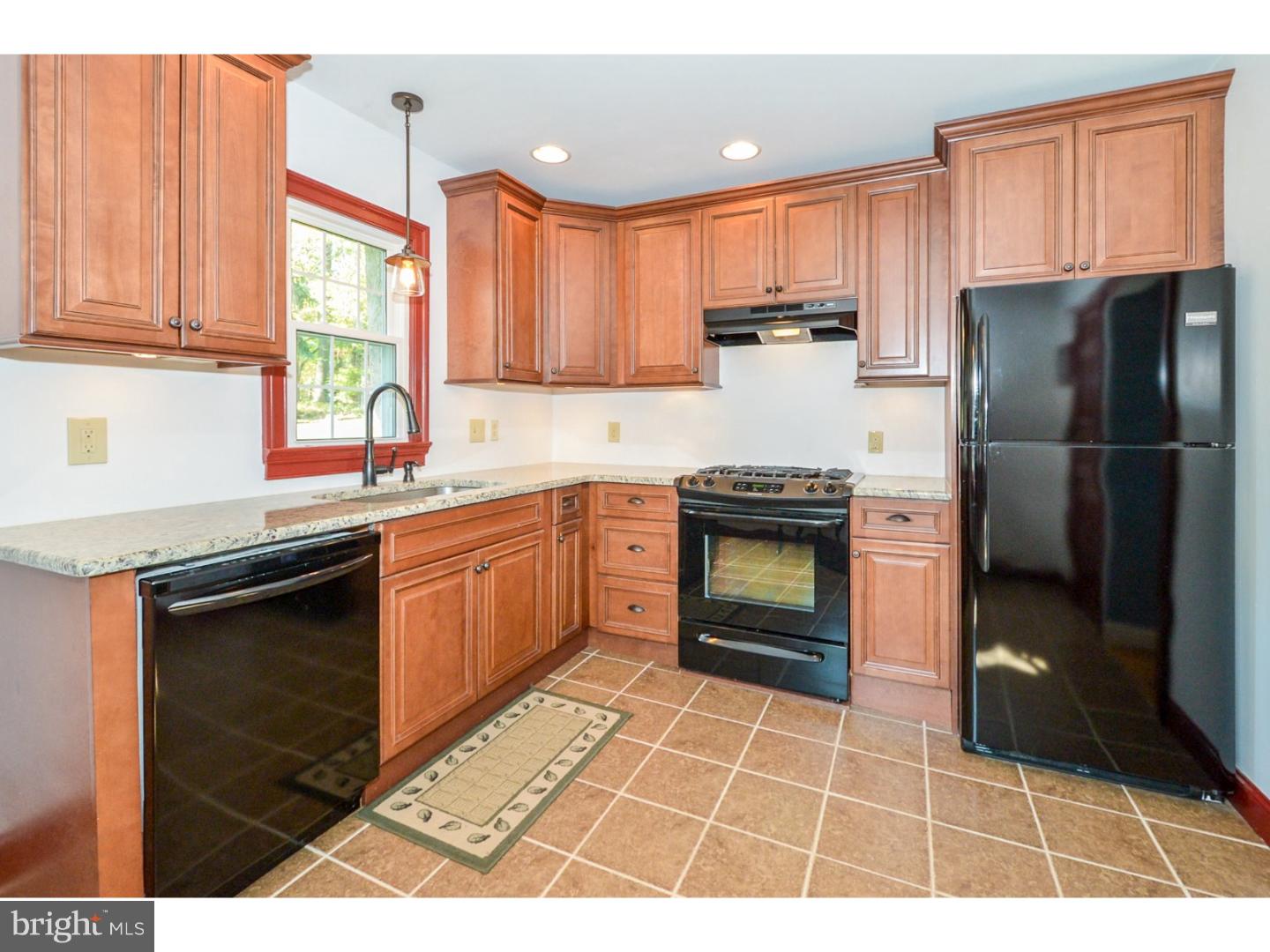 1028 Penny Road Green Lane, PA 18054 - Photo 14 of 25 Gallery Image 14