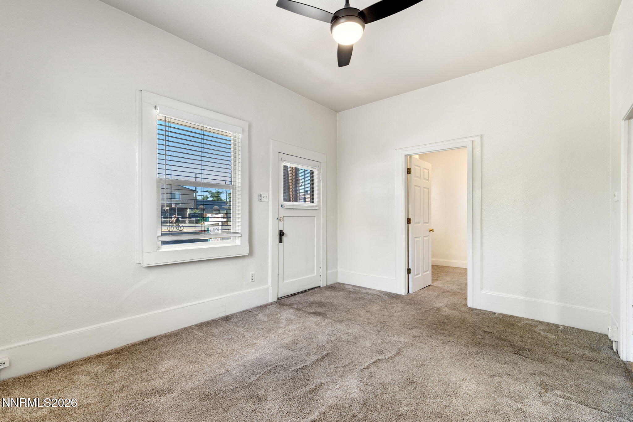 128 Keystone Avenue Reno, NV 89503 - Photo 5 of 34 1-web-or-mls-DSC09923