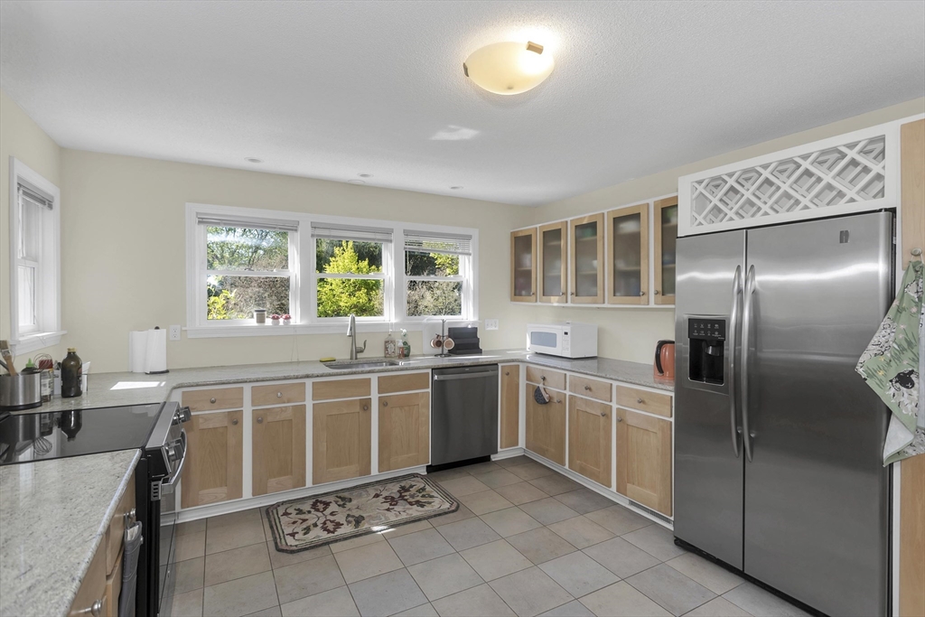 3 Grand Oak Farm Road Hadley, MA 01035 - Photo 8 of 31 Gallery Image 8