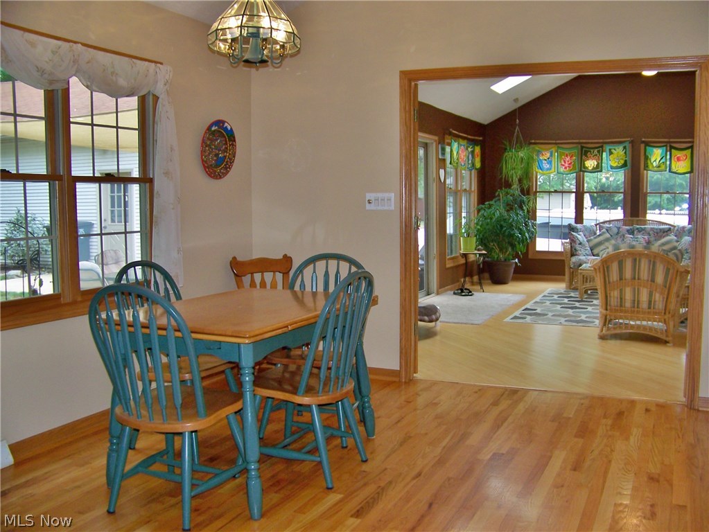 625 Wall Road Wadsworth, OH 44281 - Photo 10 of 29 Eating area - view to sunroom