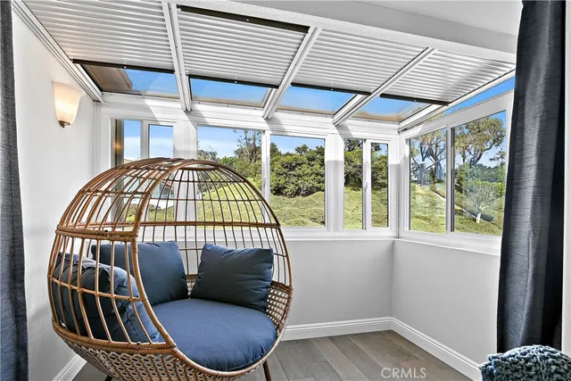 a view of livingroom with furniture